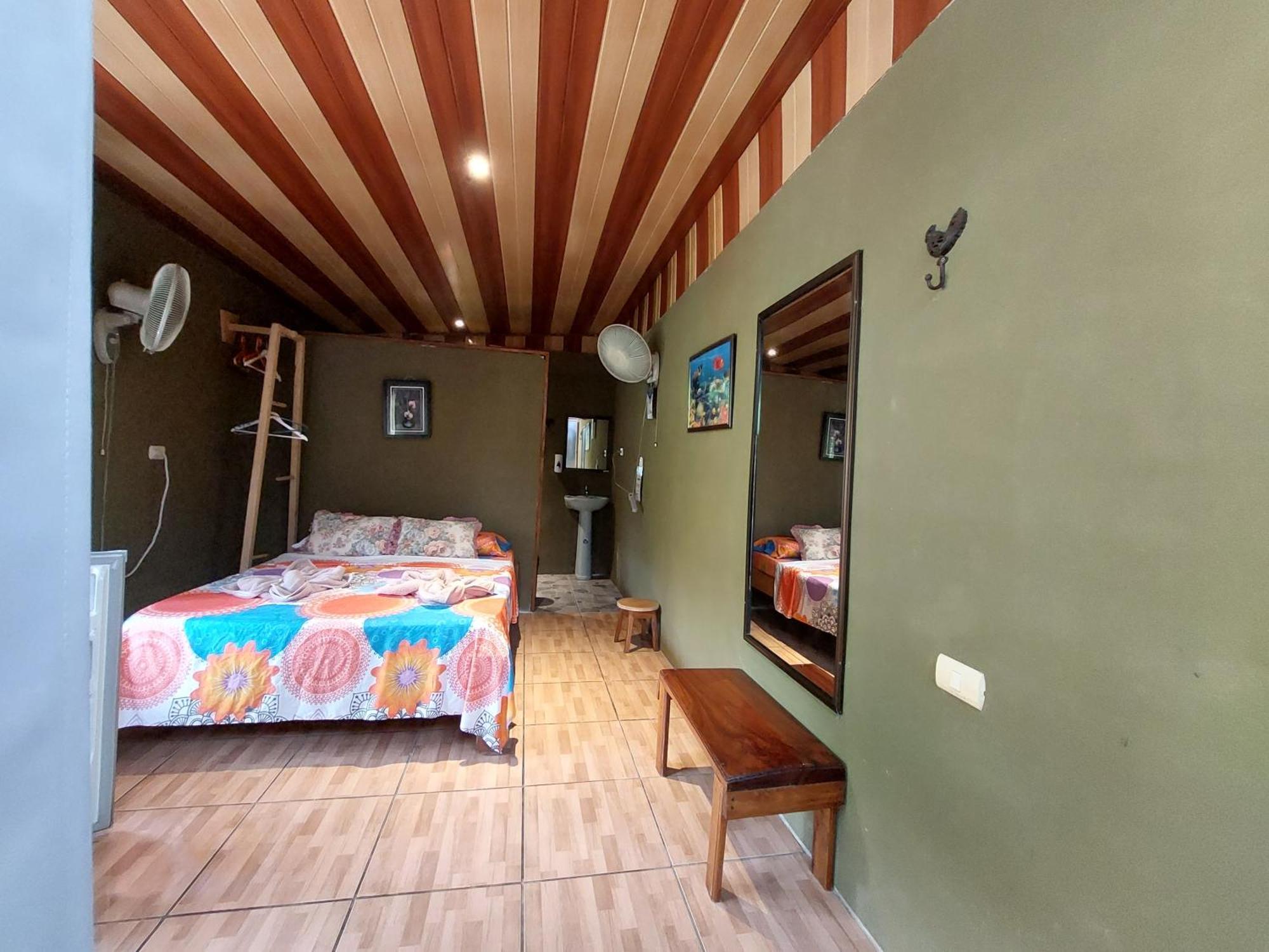 Pez Espada Tours Y Cabinas Drakes Bay Zimmer foto
